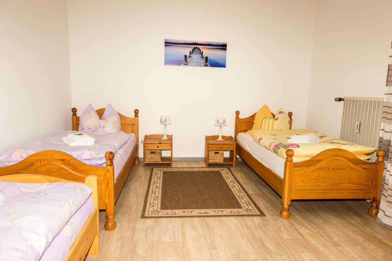 Ferienwohnung Bunde Екстер'єр фото