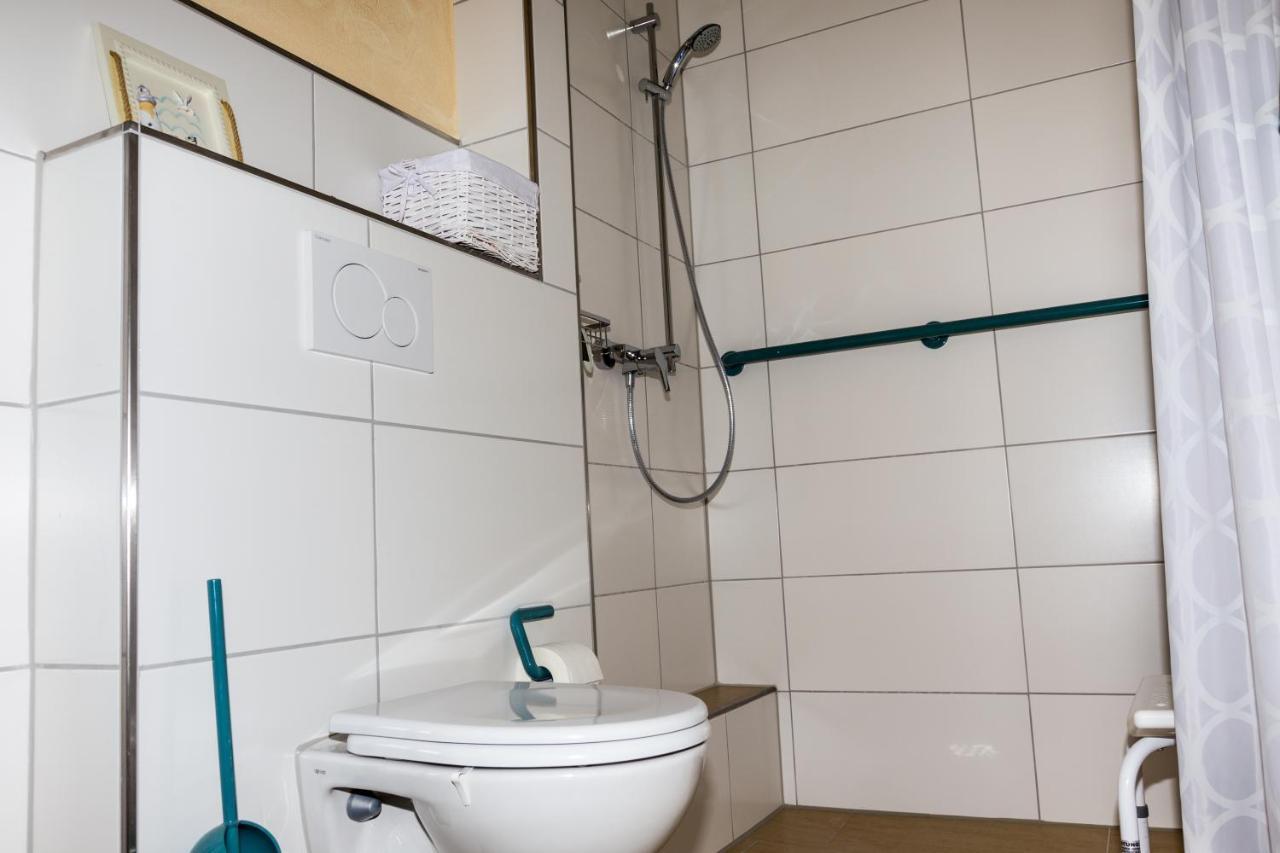 Ferienwohnung Bunde Екстер'єр фото